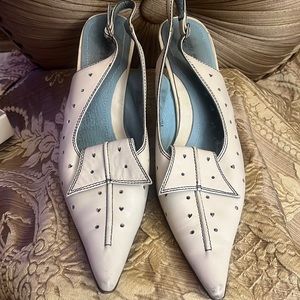 Off-white Henry Ferrera 71/2 good condition some scratches.